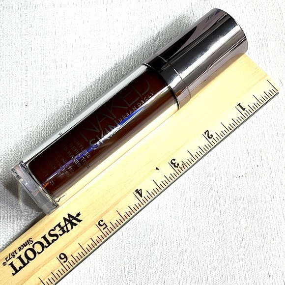 Naked Skin Urban Decay Weightless Liquid Makeup 13 - Picture 12 of 13